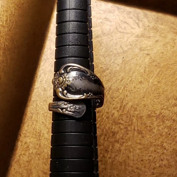 Lot Of 2 Vintage Spoon Rings Hong Kong WM A Rogers Oneida Size 6.5 - Picture 5 of 8